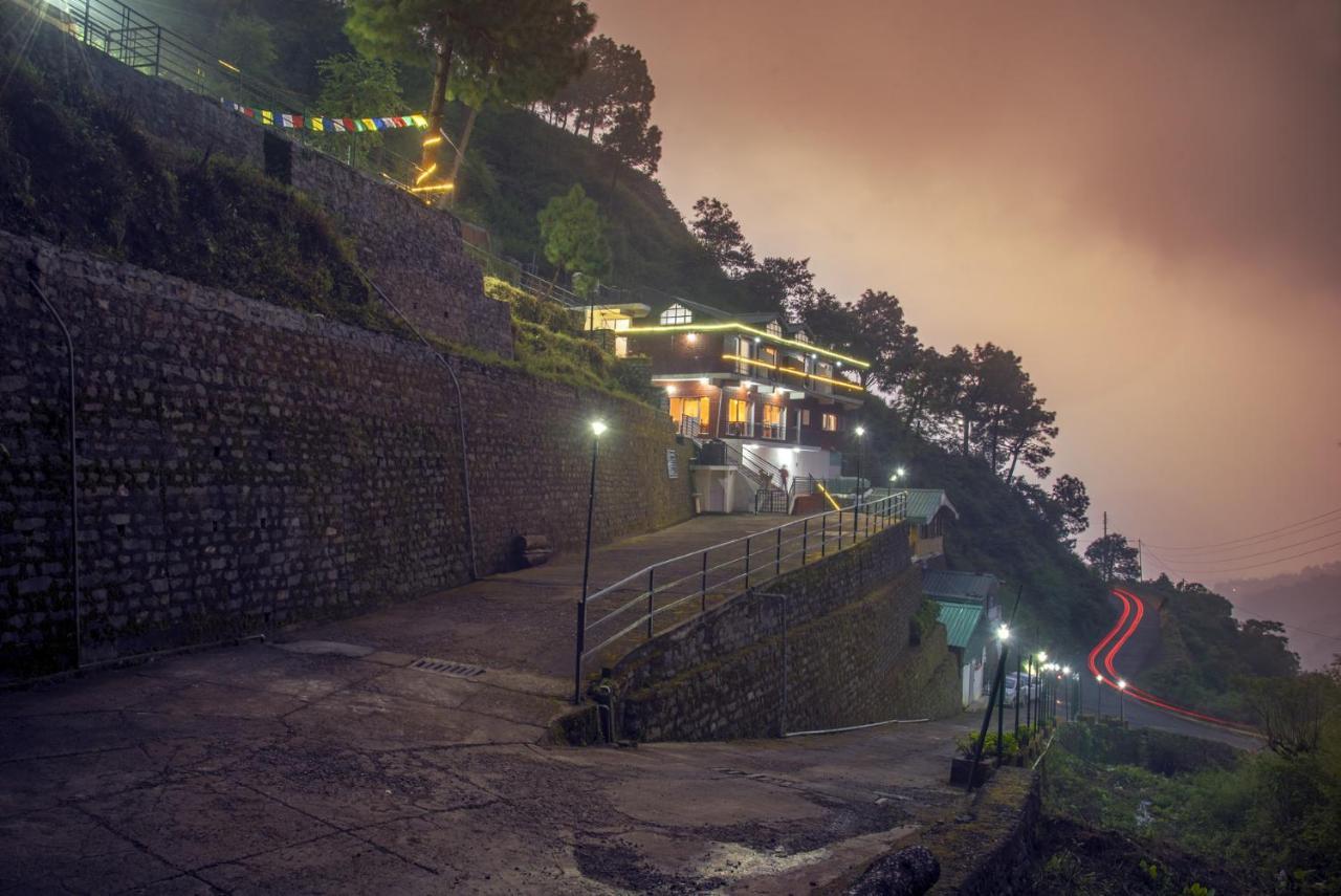 Safarmaina Resort Kasauli Eksteriør billede