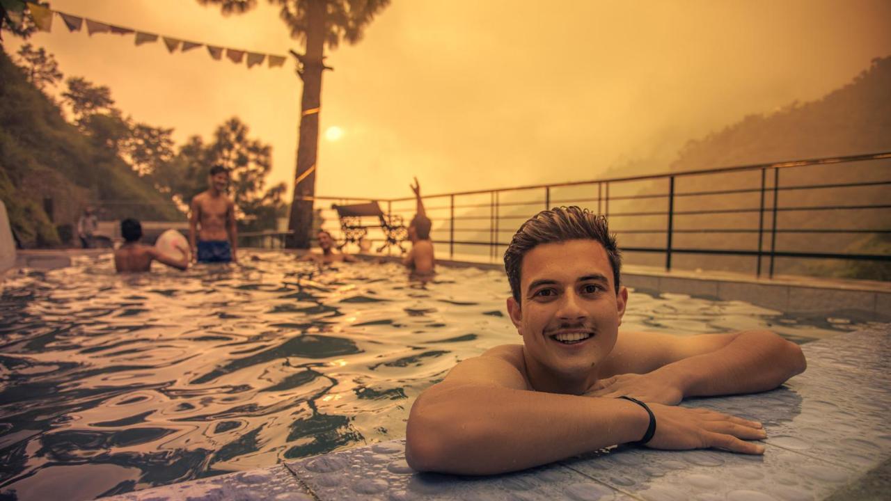 Safarmaina Resort Kasauli Eksteriør billede