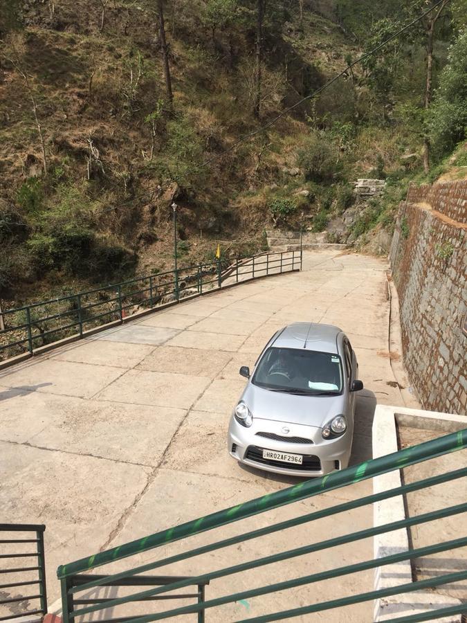 Safarmaina Resort Kasauli Eksteriør billede