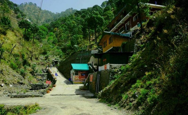 Safarmaina Resort Kasauli Eksteriør billede
