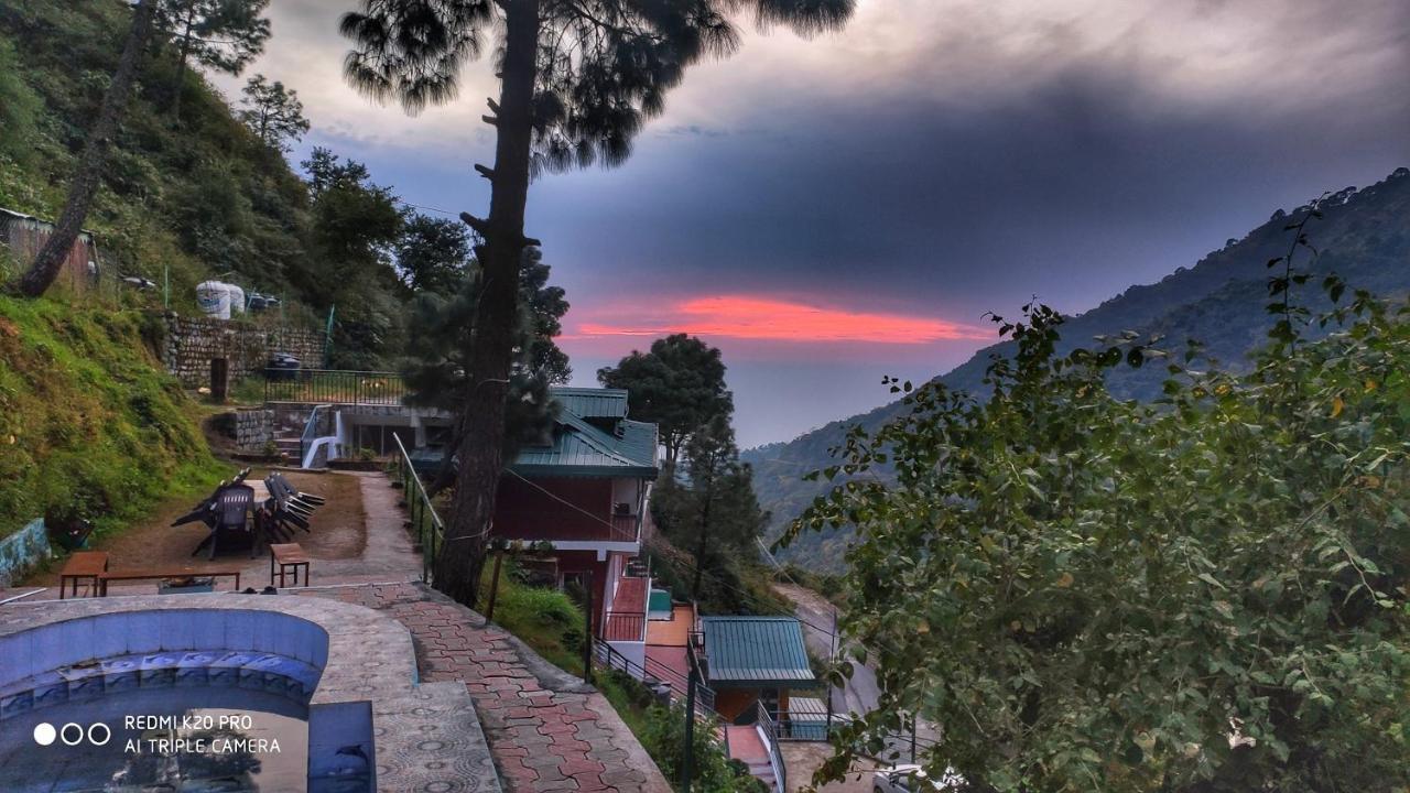 Safarmaina Resort Kasauli Eksteriør billede